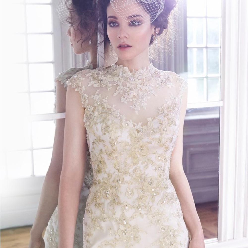 Maggie Sottero Camelia size 10 Wedding Dress Bridal